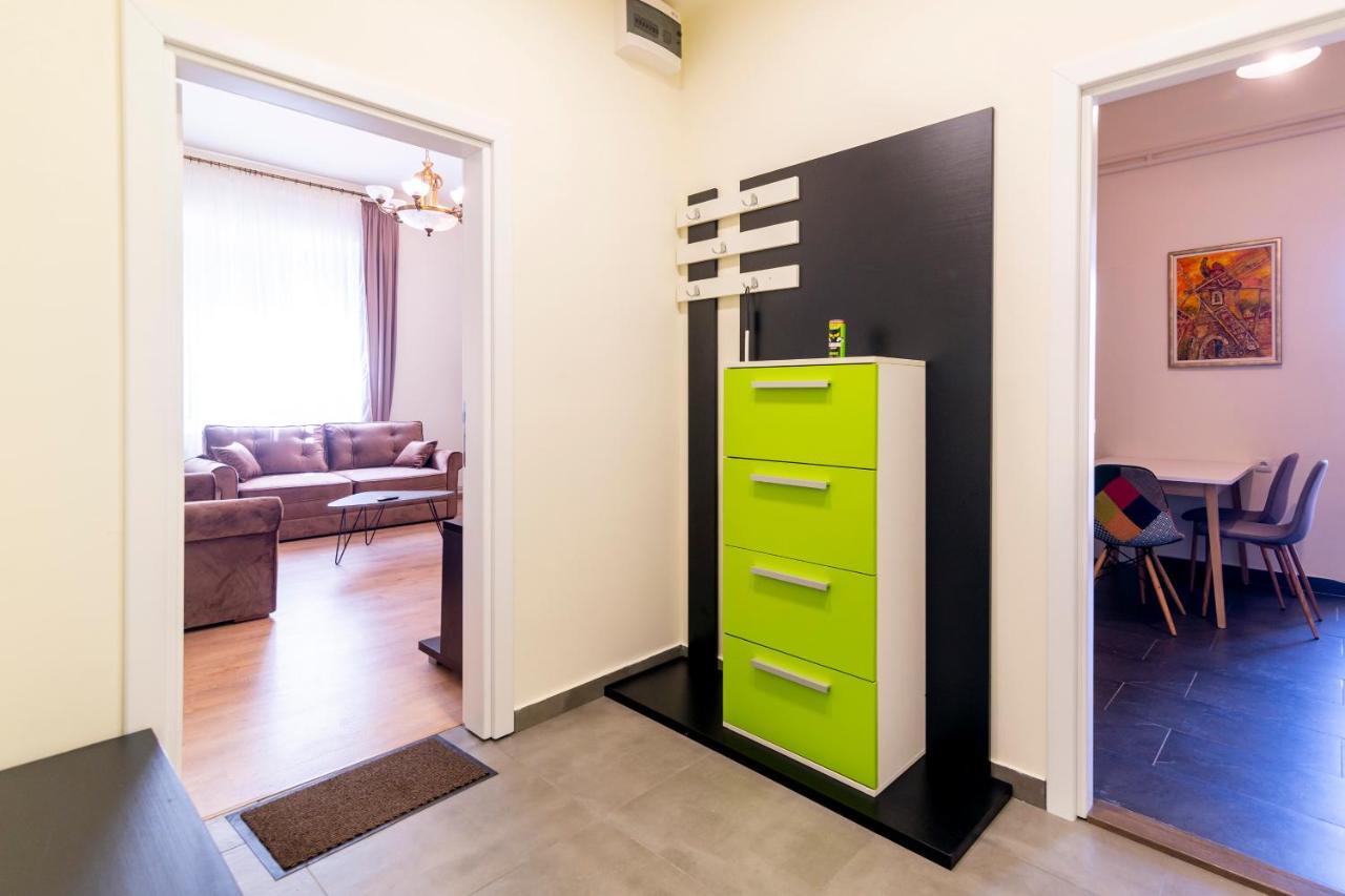 Jevrejska - Central Apartment With Free Parking Novi Sad Exteriér fotografie