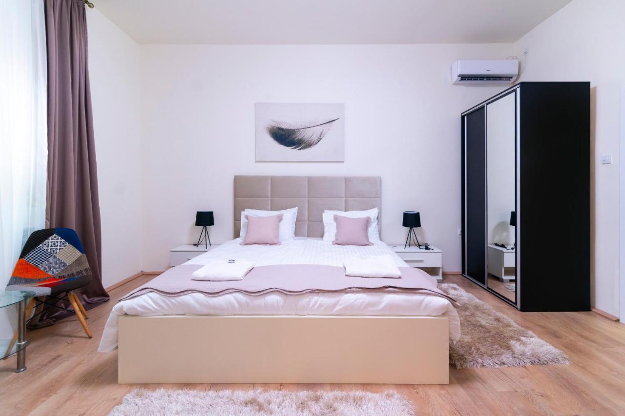 Jevrejska - Central Apartment With Free Parking Novi Sad Exteriér fotografie